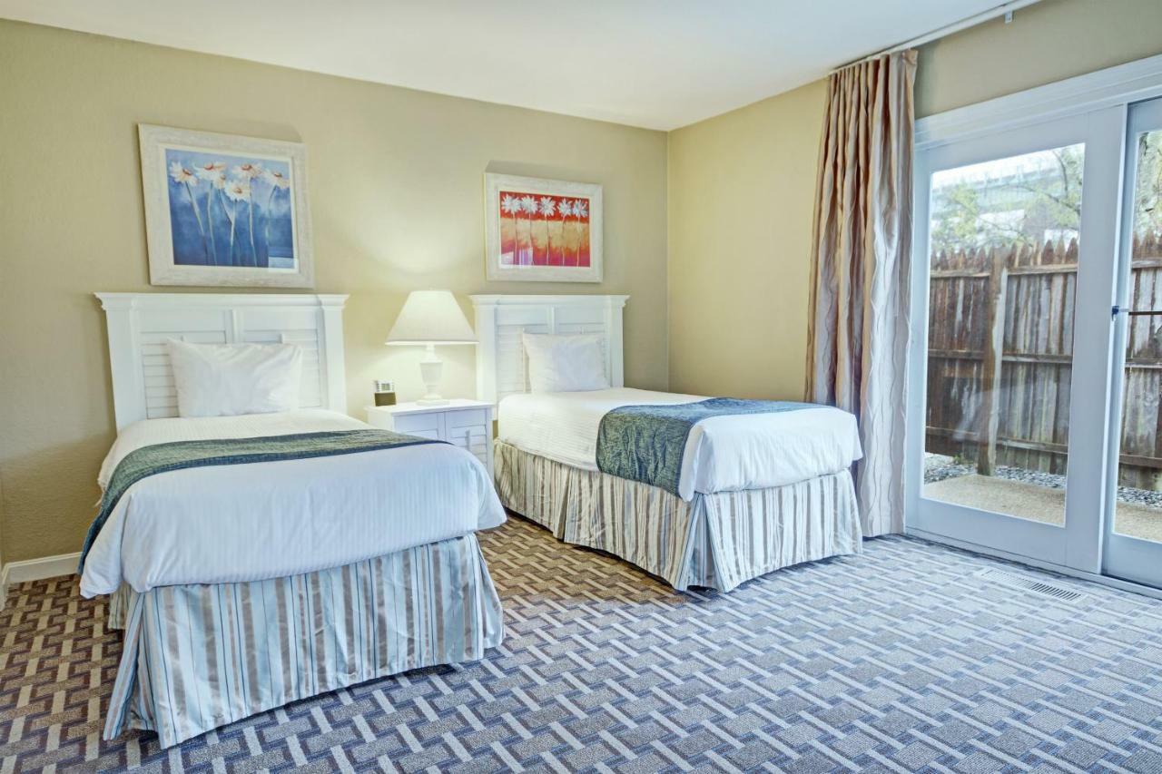 วินด์แฮม นิวพอร์ต โฮเวอร์ลุค Hotel เจมส์ทาวน์ ภายนอก รูปภาพ